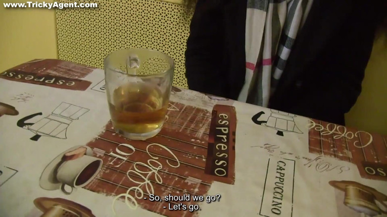 Tricky Agent: Camera houdt van haar poesje