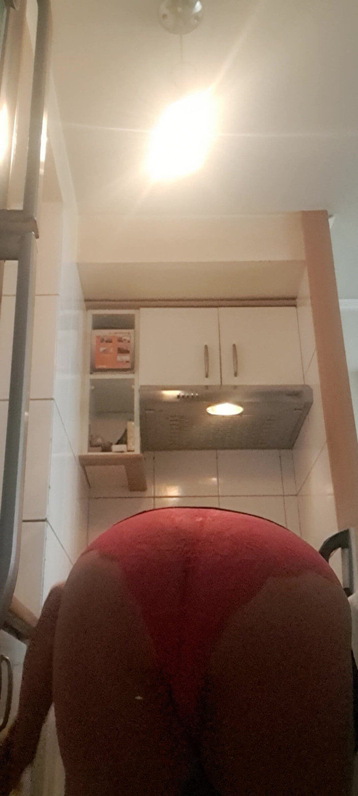 Mommy big hairy pussy: MAMĂ SEXY, curățenie în bucătărie