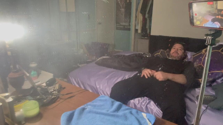 Buster: Čekání na jednoho