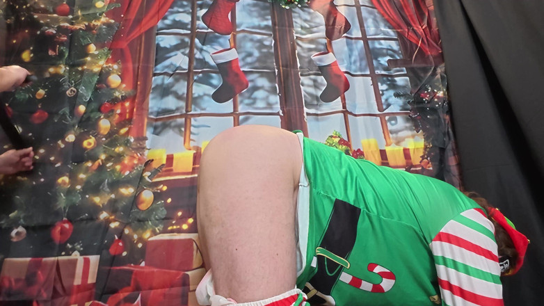 The Izars: 10. den elfky na poličce na sexuálních hračkách