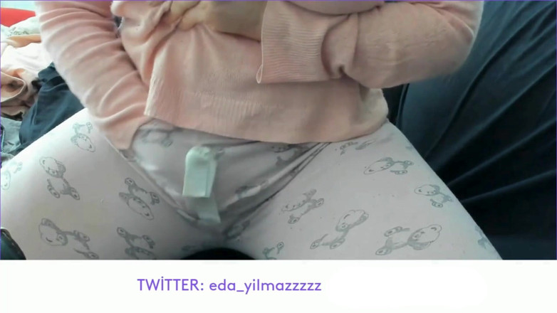 bigass_sexy_bigboobs: Amsturbation en pyjama - MILF turque - porno turc