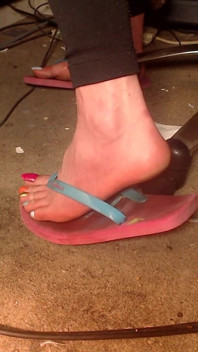 Sissy dangle bẩn thỉu vô dụng