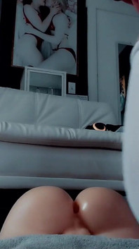 Misty Camshow 3: Huff My Pitpussies