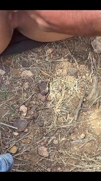 Indyjska Desi muzułmańska dziewczyna zdradza chłopaka i ostry seks z wiejskim chłopcem w dżungli na świeżym powietrzu - hindi audio