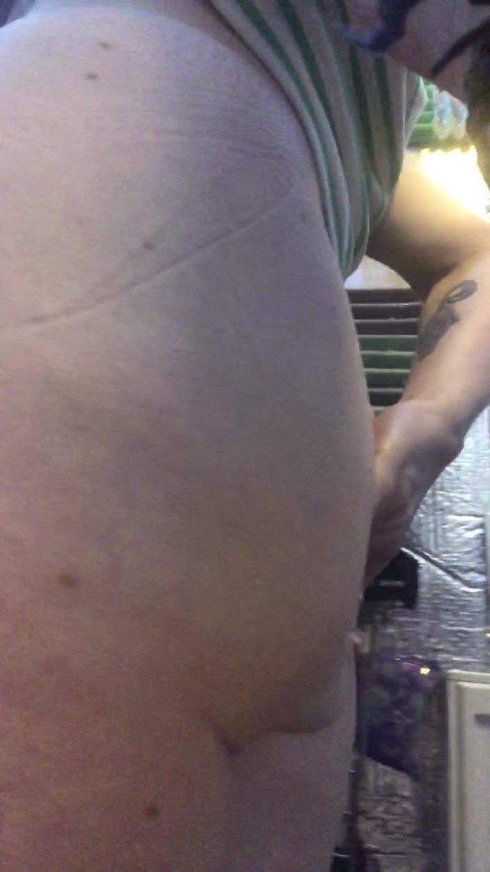 Pissing Paradise: Szkoda, że zmierzyłem ten ogromny sikanie w środku nocy!