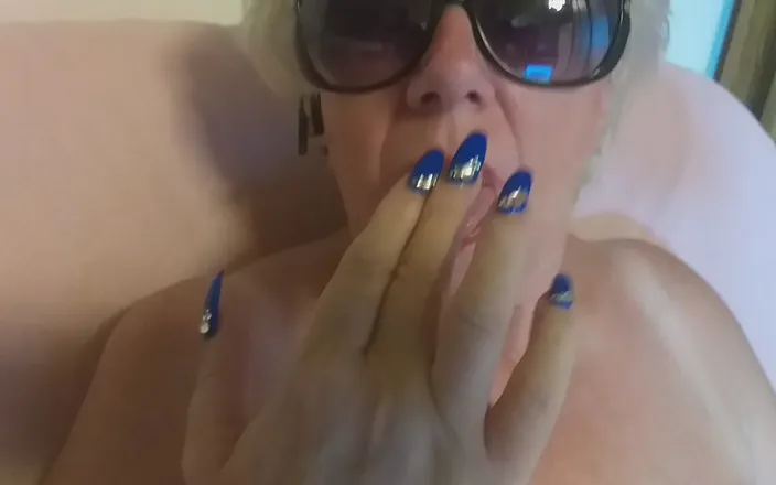 PureVicky66: Hot Lady Gets It on with Two Dildos