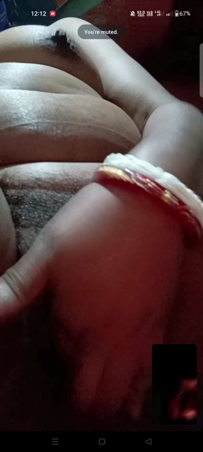 Roshalo Boudi: Bengálská služba videohovorů Angel Boudi, část první