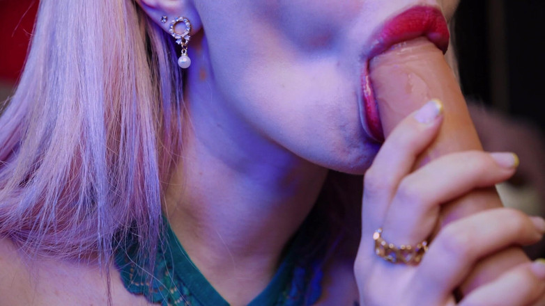 Eva Deva: Uma reunião inesperada no show de duas ex. Sexo quente