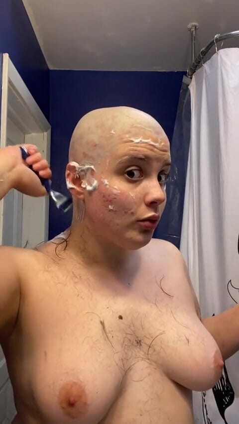 Adama Daat: Hairless whore: going completely bald and browless with a fetish...