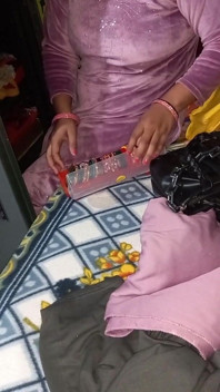 Panjabi bhabhi thay váy.