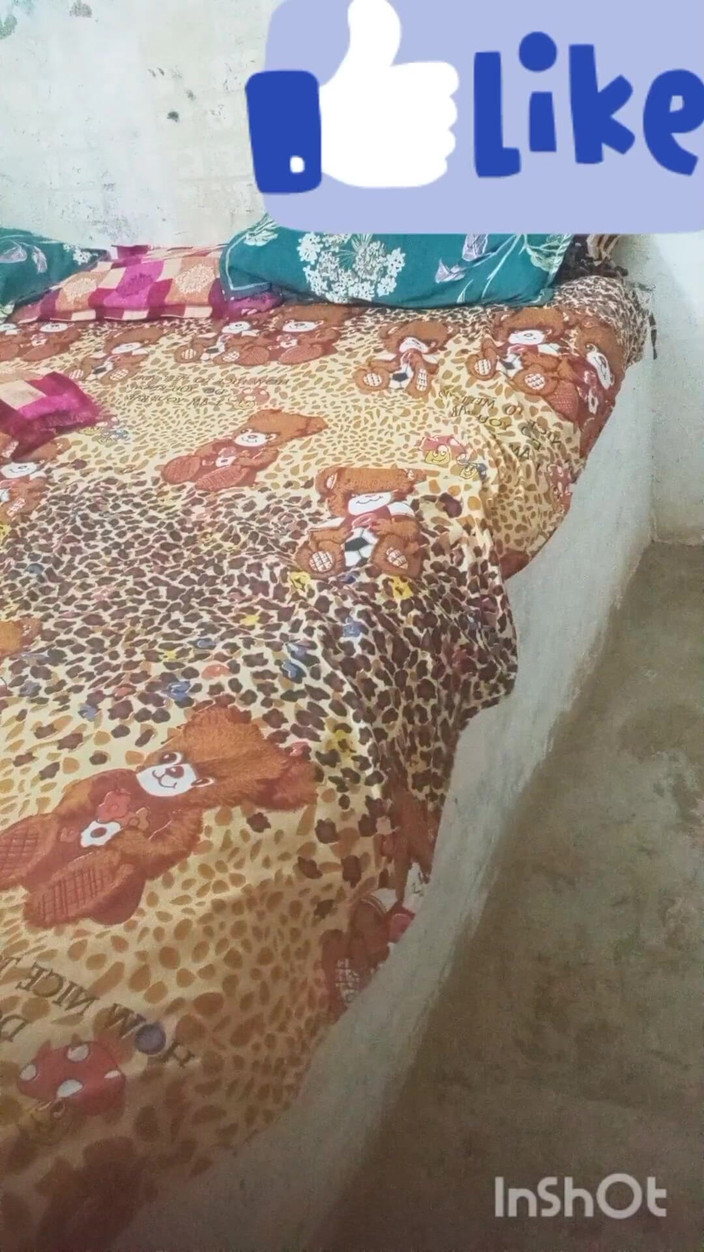 Bed: Rekaman seks tante seksi india