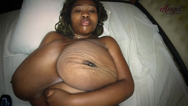 Angel Big B: Xoa bóp bằng dầu và ham muốn cấm kỵ