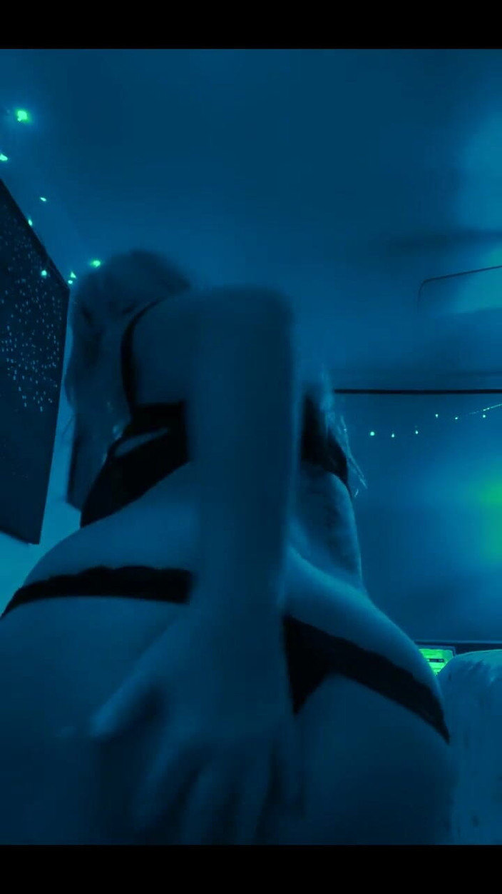 PaintedRose: Тобі це подобається daddyyyy?