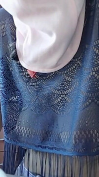หีขนดกสาวผมสีน้ำตาล นมใหญ่ ผู้หญิงขนดกเซ็กซี่ในครัว