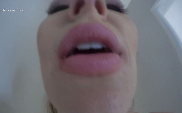 SophiaSmithUK: Seni yalamama izin ver
