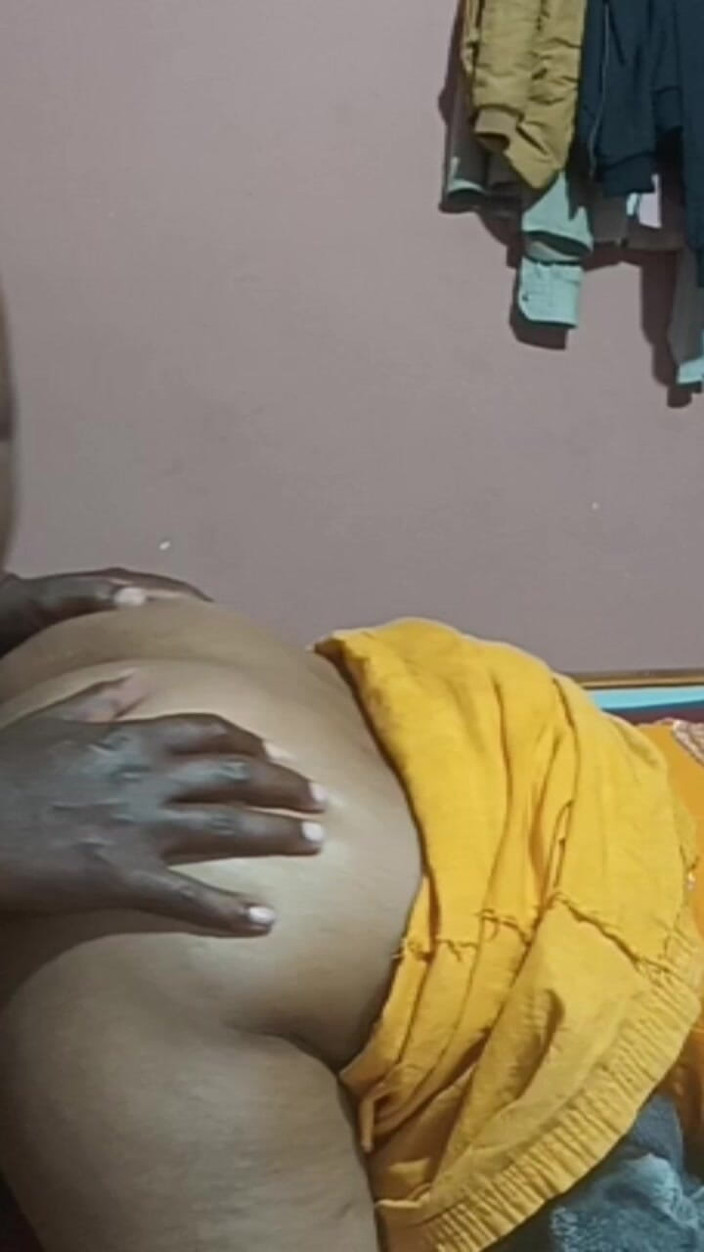 Rahul Ranjan: Desi bhabhi ha fatto una sega e poi si è fatta...