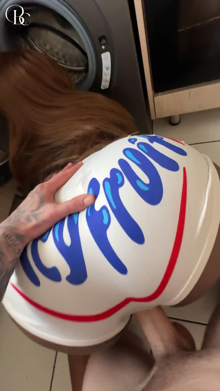 BootyClapper187: Ragazza nera culona si fa scopare il succoso frutto