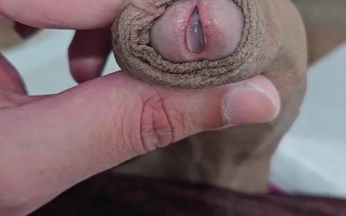 Lkdick8: Foot Wank 1