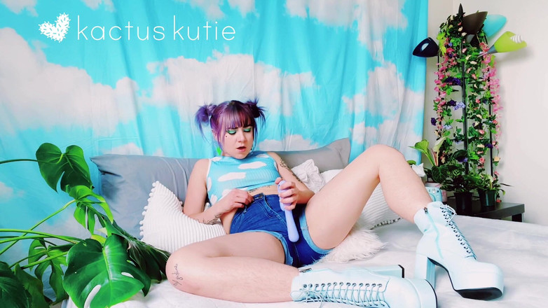 kactus kutie: Kute Kum on Kloud 9