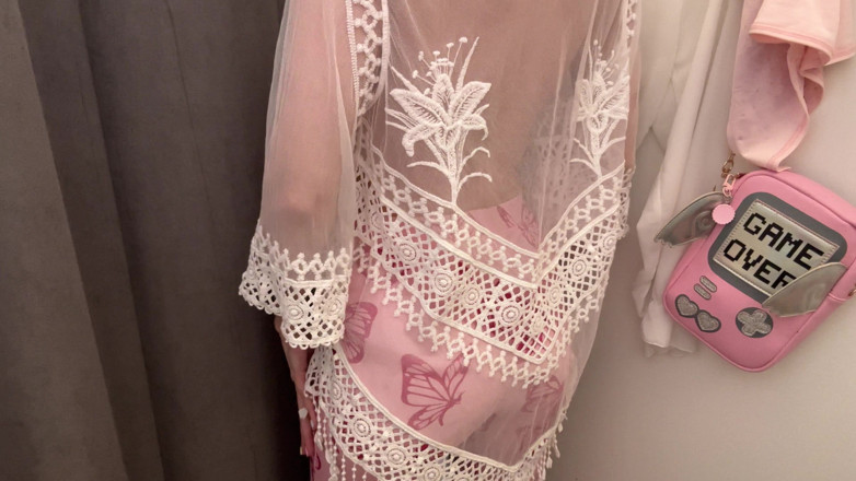 Little_Kitty69: Kannst du meine harten nippel direkt durch diesen hauchdünnen Oberteil...
