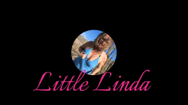 Little Linda: Pequeña linda roja montando