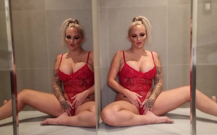 Creampie Clinic: WICHsanleitung, großer schwanz in der dusche