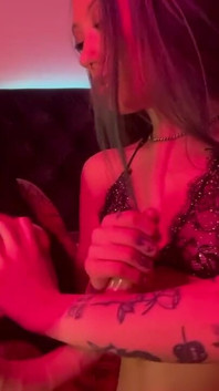 Lacey Jayne i Sage Hunter Dildo Ręczna robota JOI