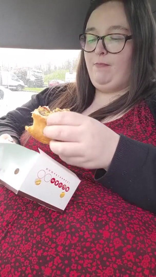 SSBBWLadyBrads: More stuffing for the loving