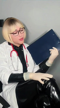 Kinks Klinikal: Melancap & Dubur Di Makmal Doktor Lateks
