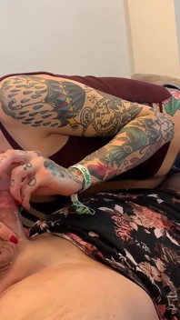 Rocky Tattoo Girl Memberikan Orgasme Dikawal Sempurna Oleh Handjob Dan Blowjob - Dd 690