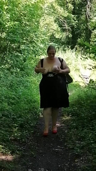 Na świeżym powietrzu w lesie