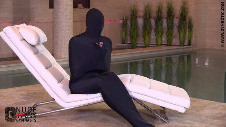 Gymrotic: Amazing front bending with Zafira