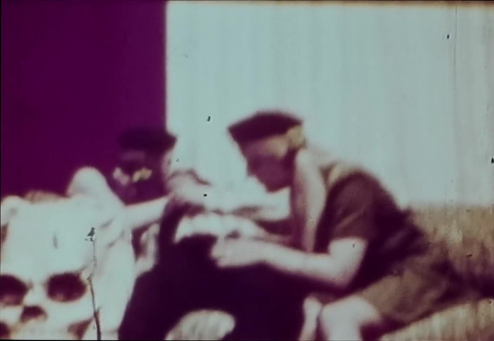 Close Encounter Vintage: 빈티지 포르노 레트로 에로틱 극장 - 펨스 스카우트