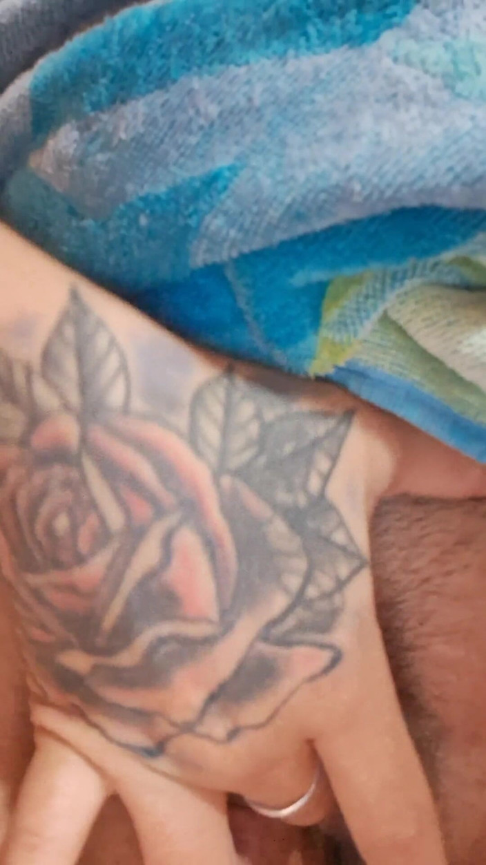 Noemileon: 智利大奶子拉丁素人模特玩弄她的阴户