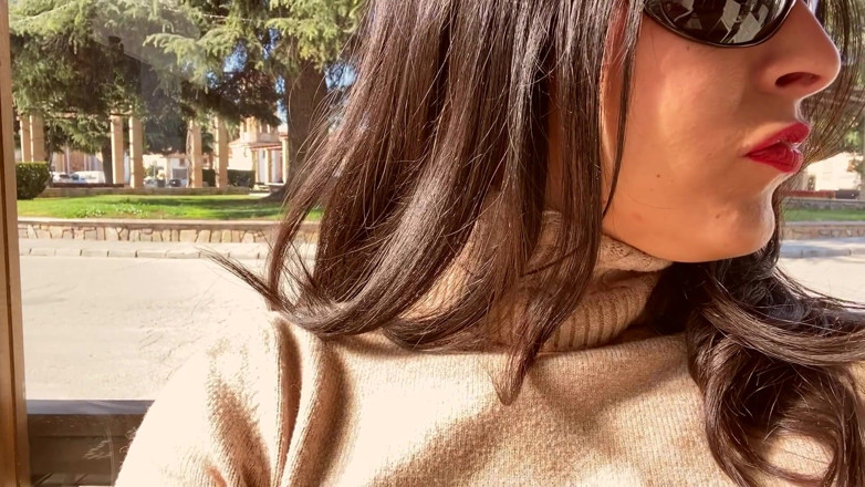 Luzyann: Risky outdoor squirt