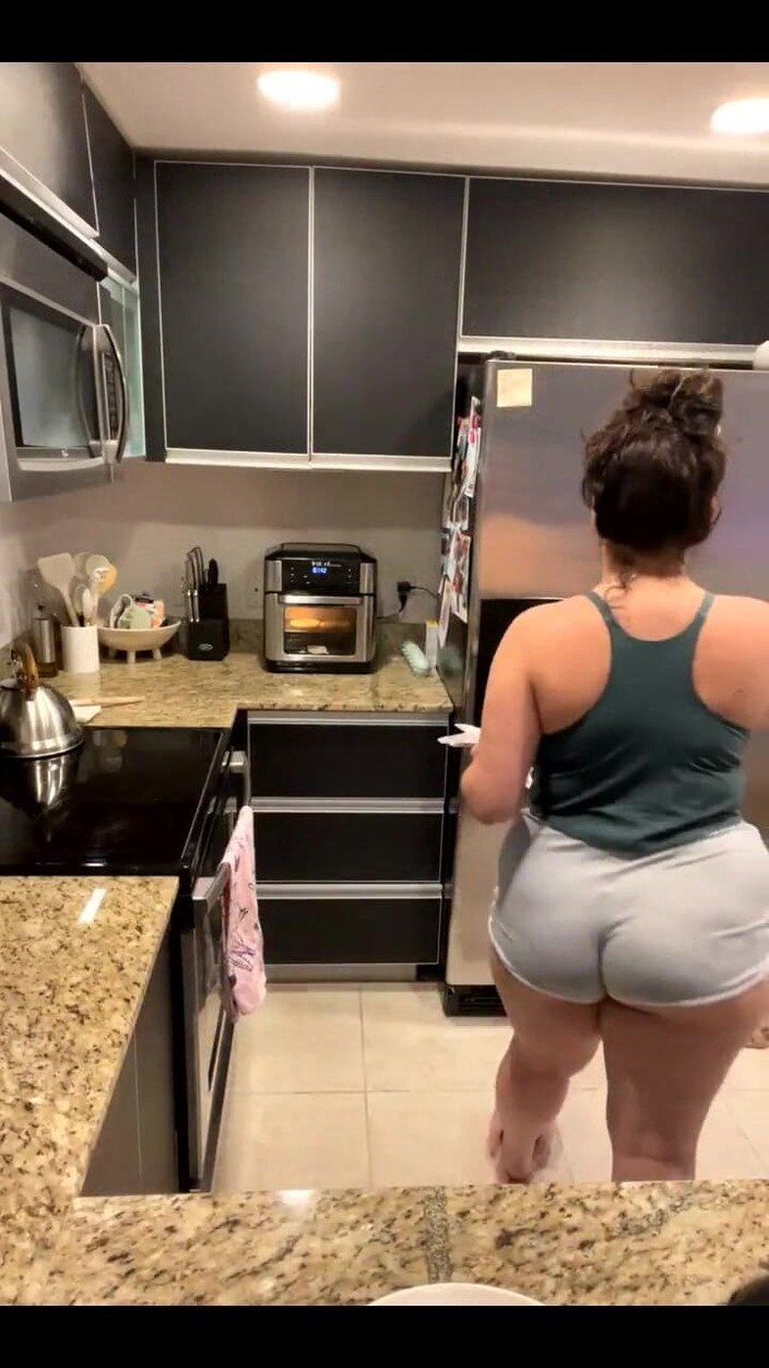 Dani Valentina: Live Stream with Dani Valentina