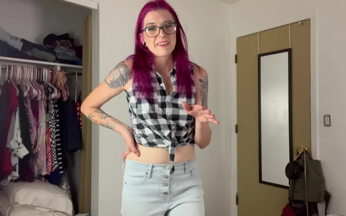 Miss Ellie Roleplay: Uncut Surprise