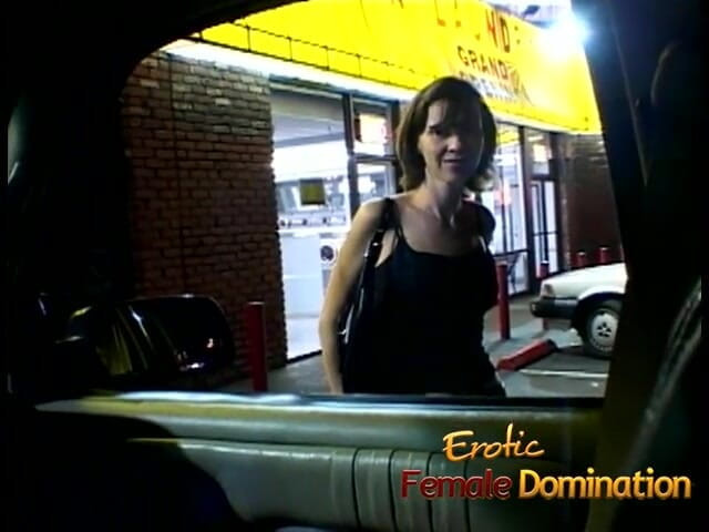 Erotic Female Domination: Chó cái Femdom bị nô lệ trói và đít