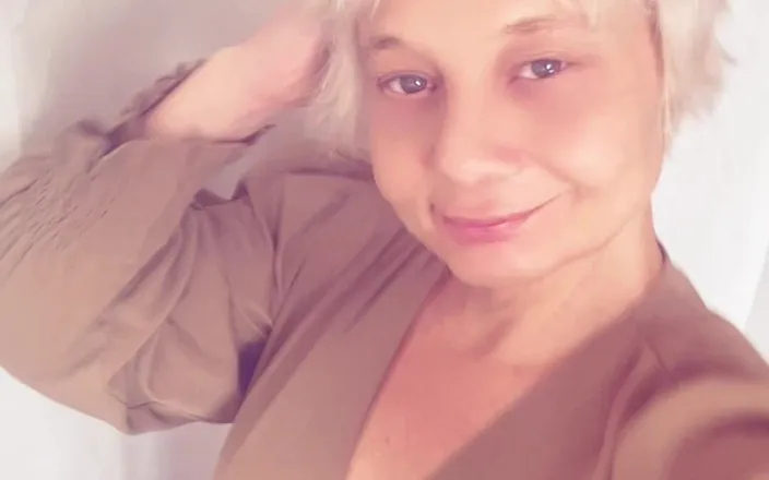 Sofy13: I Want a Big Cock