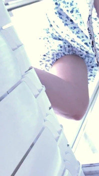 MILF Stepsister Wear No Panties and I Could See Her Juicy Pussy
