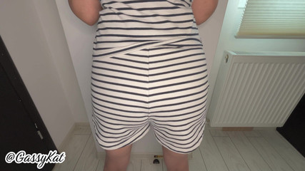 GassyKat: Scoreggia in pigiama buttcrack