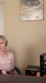 AuntJudysXXX - Bà chủ vú to Lady Dee Williams đụ thực tập sinh lười biếng của cô ấy