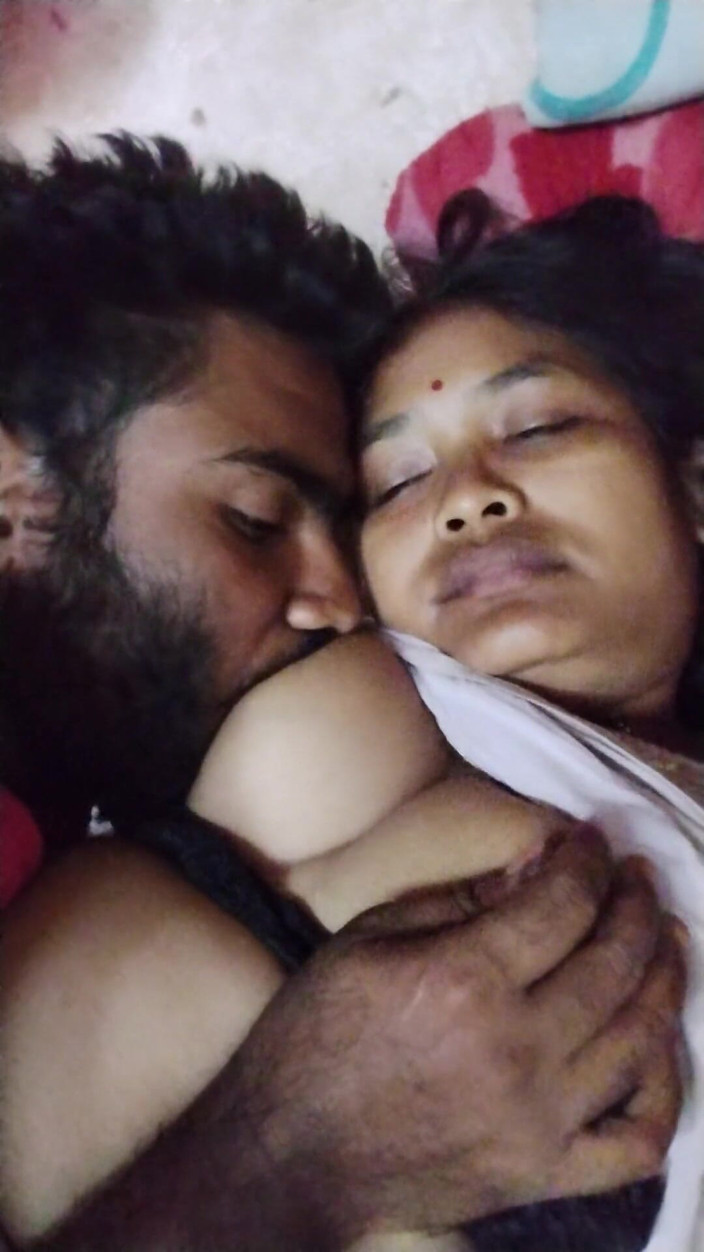 Mg3947731: Huge Boobs Indian MILF Strips Saree Choli and Fucks with...
