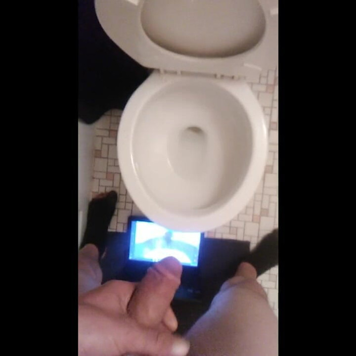 LilTaste: POV Transgirl chcaní na sebe a kameru; Dvojité úhly