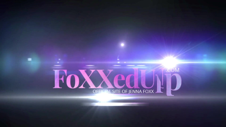 Jenna Foxx: Jenna Foxx &amp; Nikki Rouge interracial lesbisches muschilecken!