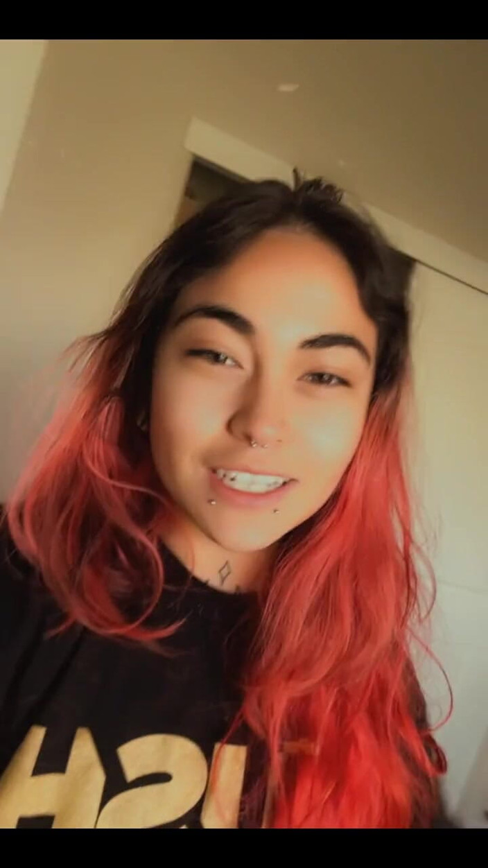 lilRavenFox: Im so Excited to Make Porn in This Kitchen