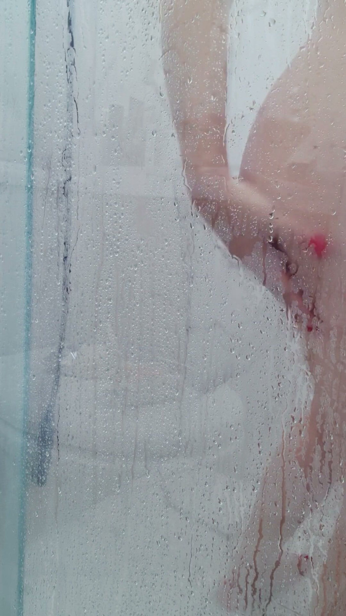 Mah Santos: Hot in the Shower, I Didn't Know I Was Recording