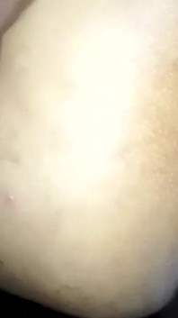 Když můj nevlastní bratr vidí, jak si moje nevlastní sestra vede, je naštvaný