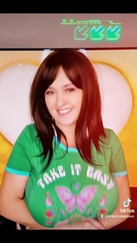 The Ultimate Big Tits MILF Boobs Bounce
