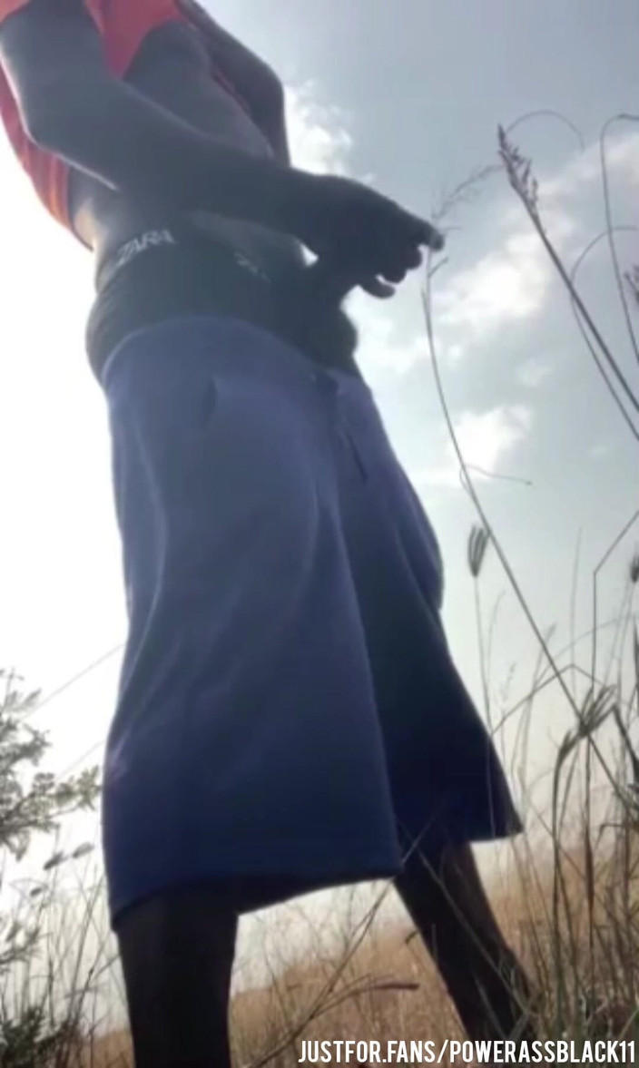 WildFreakBottom: Masturbating Alone Intensely in the Bush